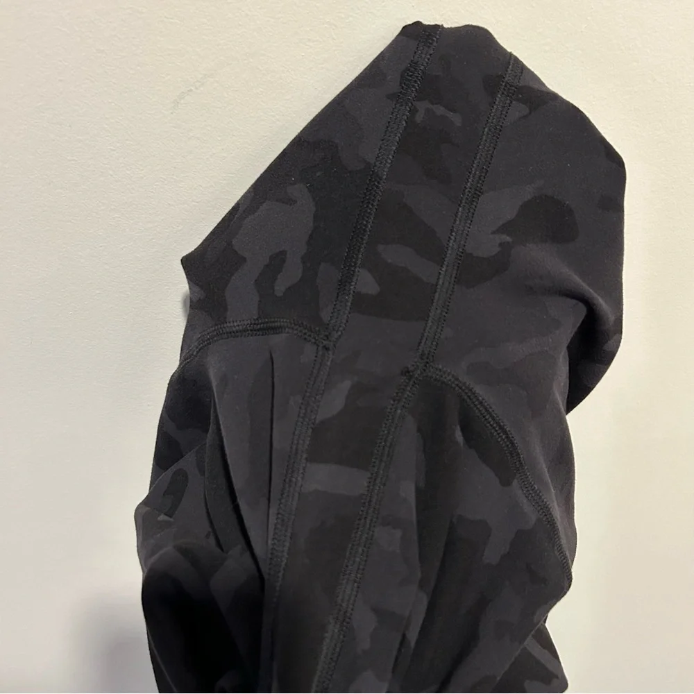 Lululemon Align Super High Rise Short *10” Incognito Camo Multi Grey Size 2
